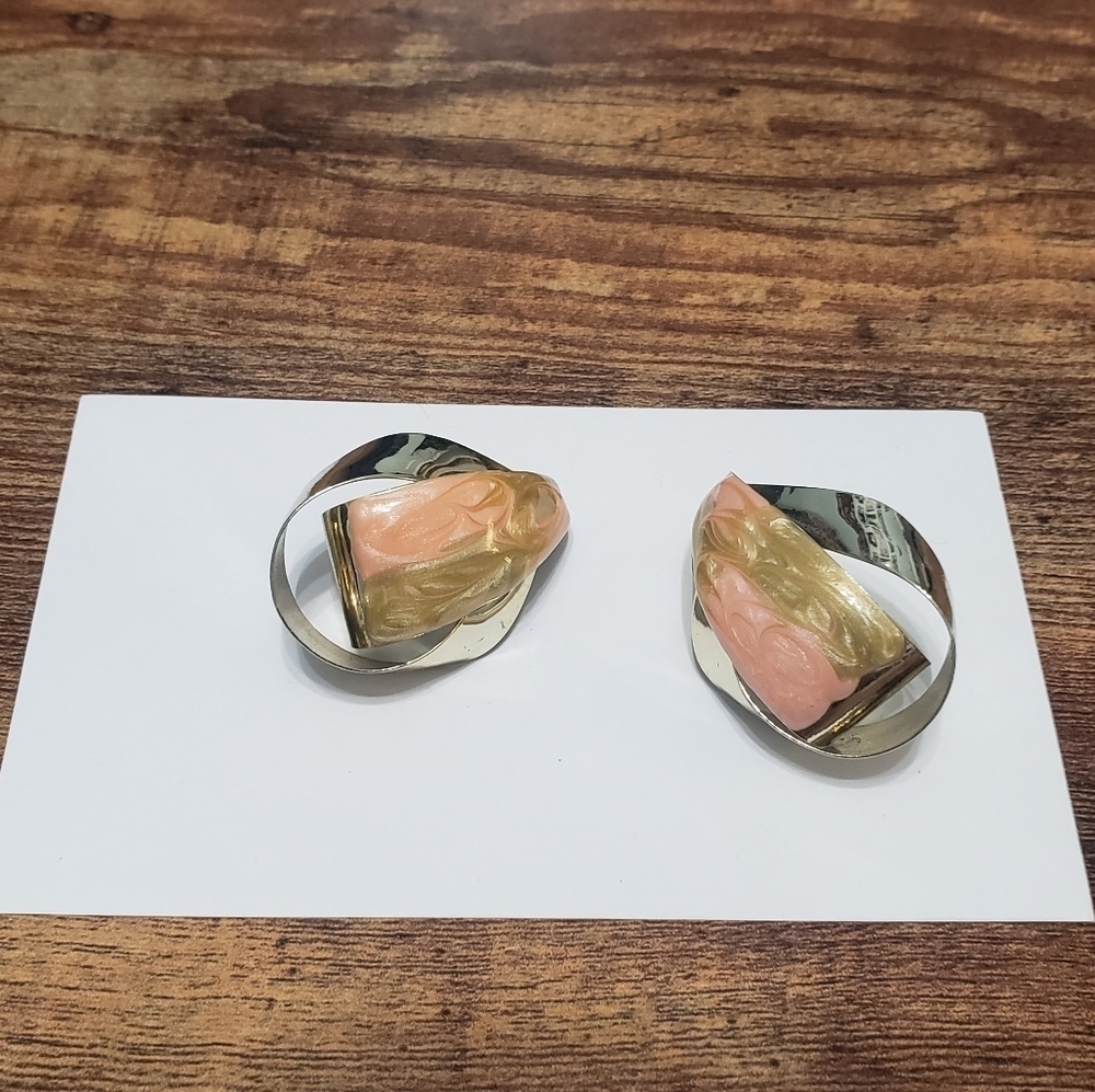 pretty statement earrings